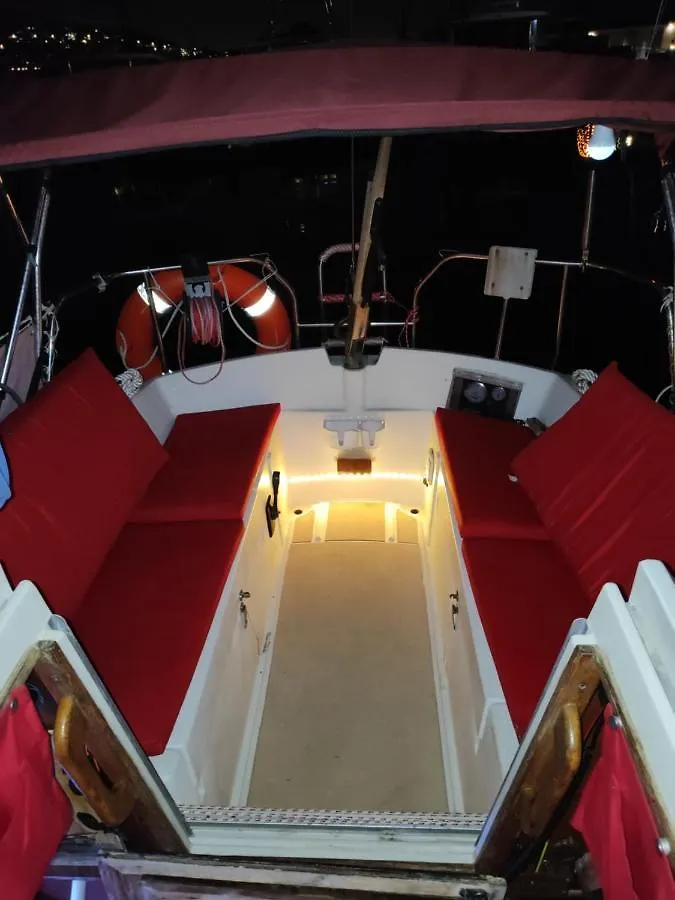 Precioso Barco Para Desconectar Les Botigues de Sitges